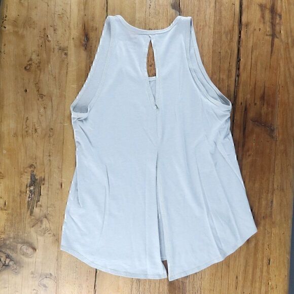 REEBOK LIGHT GREY SPLIT BACK TANK TOP SIZE SMALL - Picture 4 of 5